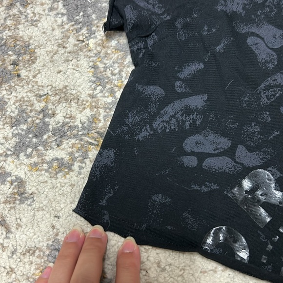 Gymshark crop T-shirt - Picture 2 of 4